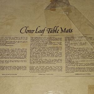 Cloverleaf table mats, made in the United Kingdom, resists table surfacew/o clth